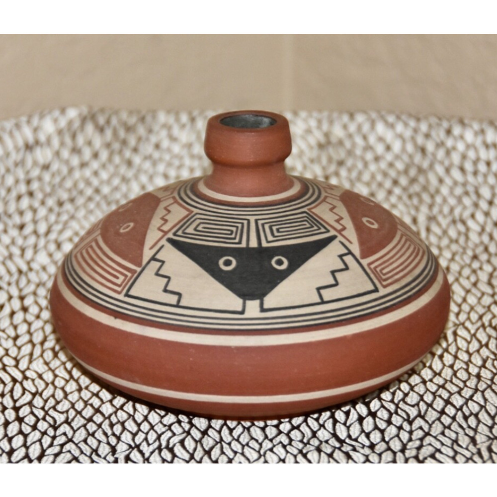 Vintage Hand Crafted Ccantu Red Clay / Barro Rojo Seed Pot Peruvian Pottery